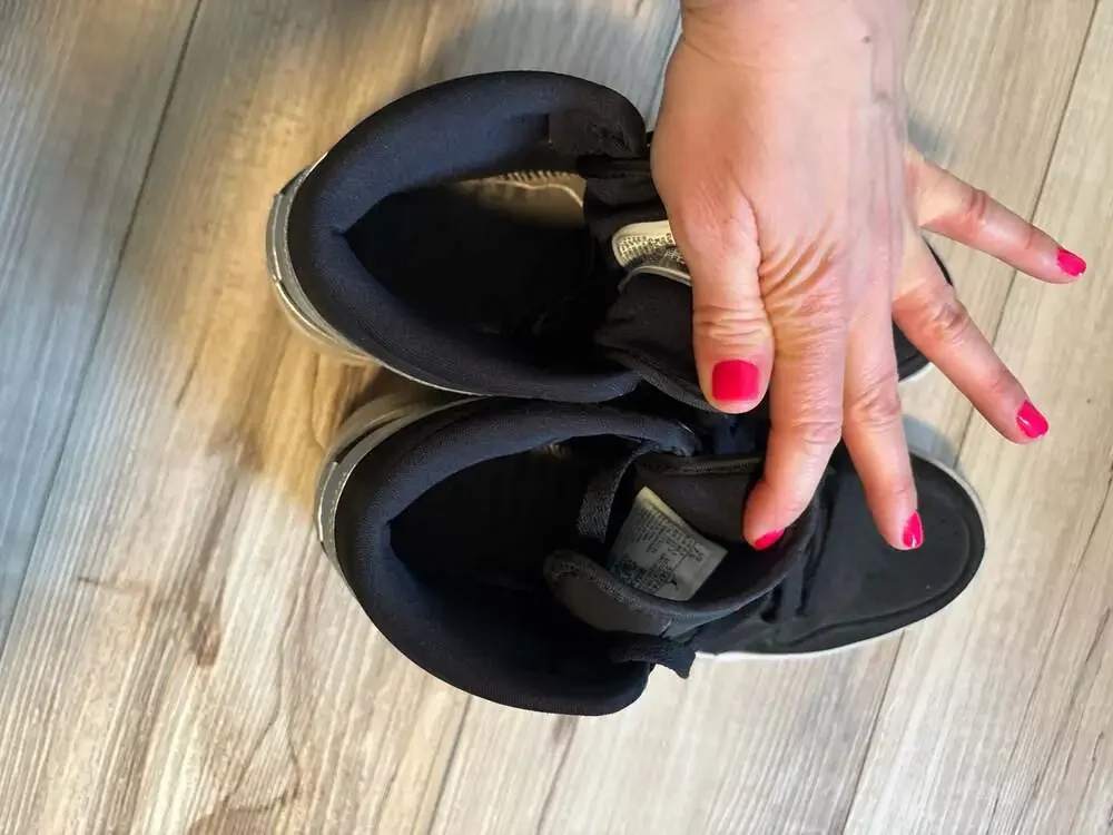 Air Jordan 1 Mid Johnny Kilroy Black Metallic Silver - Picture 6 of 6